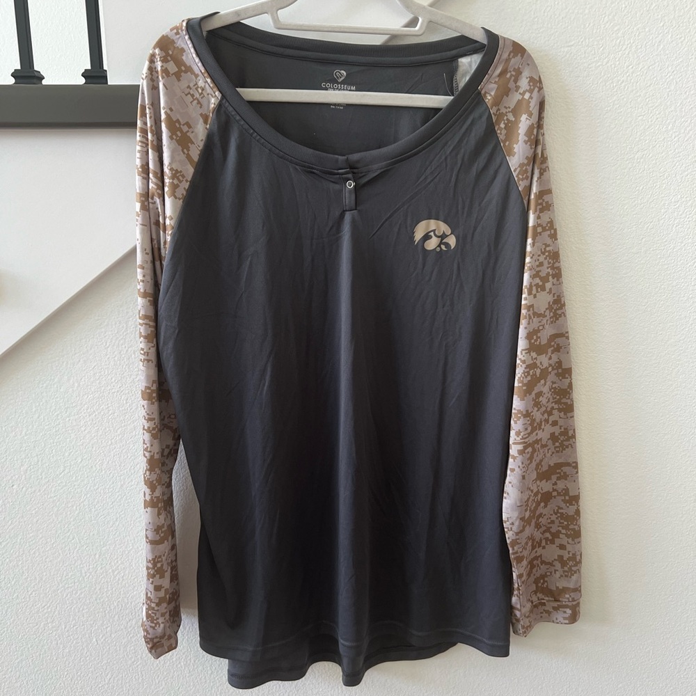 Colosseum Iowa Hawkeye Shirt